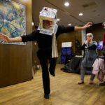 Řez tvorbou trutnovského rodáka a originálního umělce v Uffu