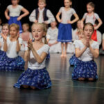 FOTO: Po tanečkách v Uffu skončili Smrťačka a Smrťák v Úpě