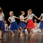 FOTO: Po tanečkách v Uffu skončili Smrťačka a Smrťák v Úpě