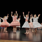 FOTO: Po tanečkách v Uffu skončili Smrťačka a Smrťák v Úpě