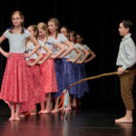 FOTO: Po tanečkách v Uffu skončili Smrťačka a Smrťák v Úpě