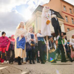 FOTO: Po tanečkách v Uffu skončili Smrťačka a Smrťák v Úpě