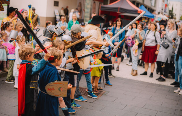FOTO: Dračí slavnosti? Zábava pro děti přes den a večer plný magie