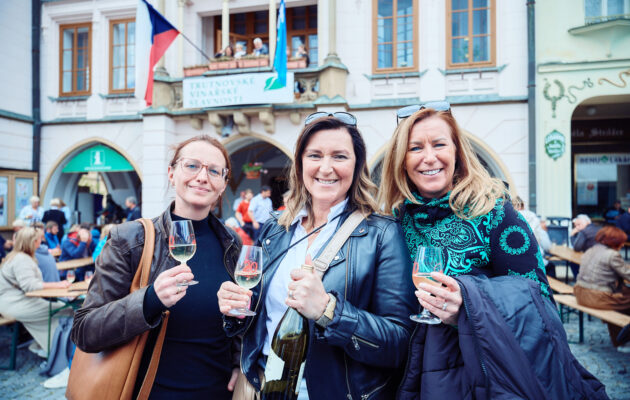FOTO: Dvacet let vína v Trutnově. Dračí titul získal Hibernal z Vinařství Svoboda