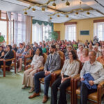 Akademie umění prvního věku - předání vysvědčení a výstava Salon akademiků