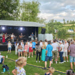 FOTO: Dolce fest slavil 15. narozeniny, zatancovat si skočila i nevěsta