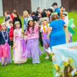 Zahradní slavnost: paralympionička a parkourová show inspirovaly děti k pohybu