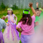 Zahradní slavnost: paralympionička a parkourová show inspirovaly děti k pohybu