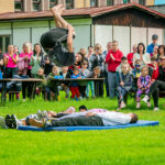 Zahradní slavnost: paralympionička a parkourová show inspirovaly děti k pohybu