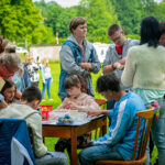 Zahradní slavnost: paralympionička a parkourová show inspirovaly děti k pohybu