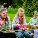 Zahradní slavnost: paralympionička a parkourová show inspirovaly děti k pohybu