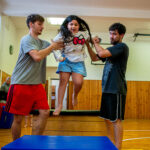 Zahradní slavnost: paralympionička a parkourová show inspirovaly děti k pohybu