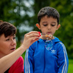 Zahradní slavnost: paralympionička a parkourová show inspirovaly děti k pohybu