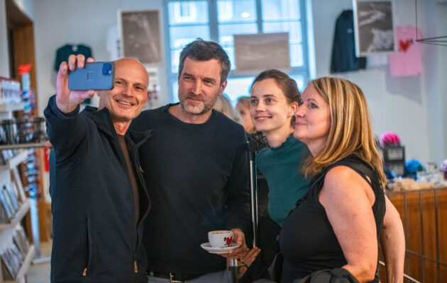 Film, který zůstane pod kůží. Do Hořce přijel Sbormistr i s režisérem