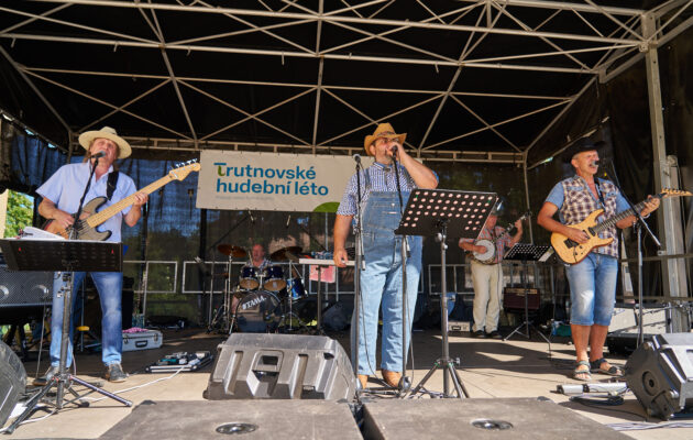 Letní hudební scéna vedla Uffa ožívá, jako první zaznělo country