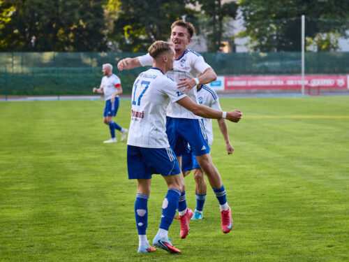 Čtyřgólová otočka v Horních Ředicích, kontumace s Policí a v neděli na Brandýs