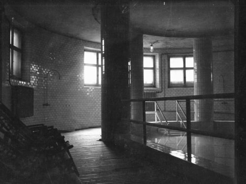 Proměny Trutnova (293): Plavecký bazén  v Masarykově domě