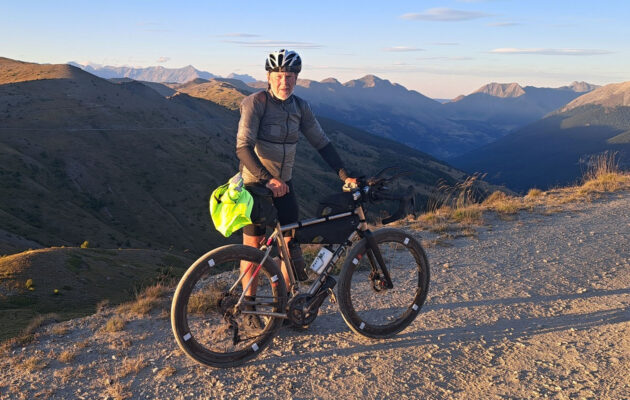 Borec! Cyklista Aleš Vaníček dokončil závod dlouhý 5000 kilometrů!