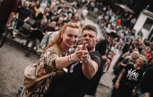 FOTO: Bojiště se zaplnilo fanoušky festivalu TrutnOFF