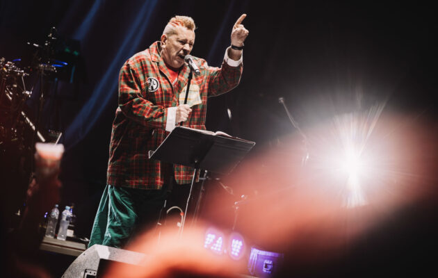 FOTO: TrutnOFF zažil punkovou ikonu, na Bojišti vystoupil Johnny Rotten