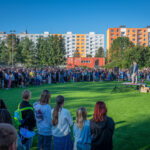 Hurá do školy! Téměř čtyři stovky dětí poprvé zasedly do lavic v Trutnově