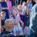 Hurá do školy! Téměř čtyři stovky dětí poprvé zasedly do lavic v Trutnově