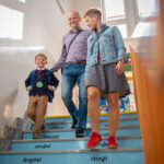 Hurá do školy! Téměř čtyři stovky dětí poprvé zasedly do lavic v Trutnově