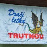 OBRAZEM: Den s Dračí letkou přilákal na trutnovské letiště stovky lidí