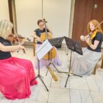 OBRAZEM: Pohádky ze starého hradu ozdobily výstavní prostor městského úřadu