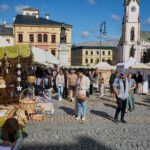 FOTO: Trutnovský jarmark – hudba, řemesla a rodinná pohoda na Krakonošově náměstí