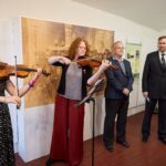 FOTO: Výstava v Muzeu Podkrkonoší mapuje historii trutnovských hřbitovů