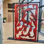 Výrazně barevná díla umělce Daniela Sušky přitahují neskutečnou energií