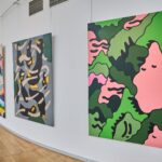 Výrazně barevná díla umělce Daniela Sušky přitahují neskutečnou energií