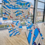 Výrazně barevná díla umělce Daniela Sušky přitahují neskutečnou energií