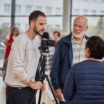 Výrazně barevná díla umělce Daniela Sušky přitahují neskutečnou energií