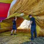 Český rekord: Nad Hradcem letělo 81 balonů, další program mění počasí