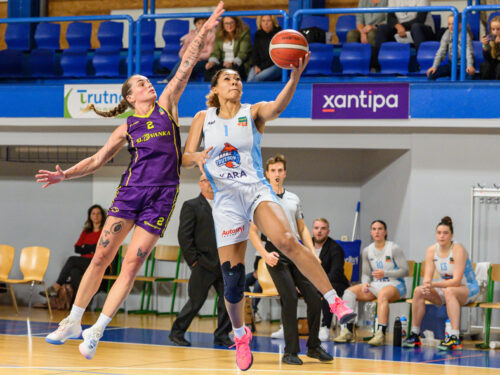 Vítězný vstup do sezony. Kara si poradila se Slovankou