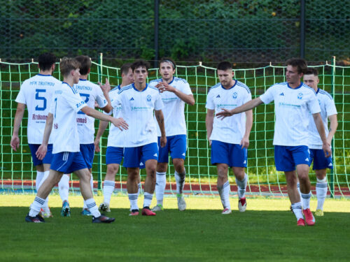 Ze tří střel dva góly, nečekaný hrdina v bráně a šest odchovanců v základu