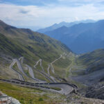 Stará auta, nové zážitky. Pušovi zvládli Korsiku, Sicílii i Balkán v retro stylu