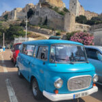 Stará auta, nové zážitky. Pušovi zvládli Korsiku, Sicílii i Balkán v retro stylu