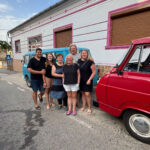 Stará auta, nové zážitky. Pušovi zvládli Korsiku, Sicílii i Balkán v retro stylu