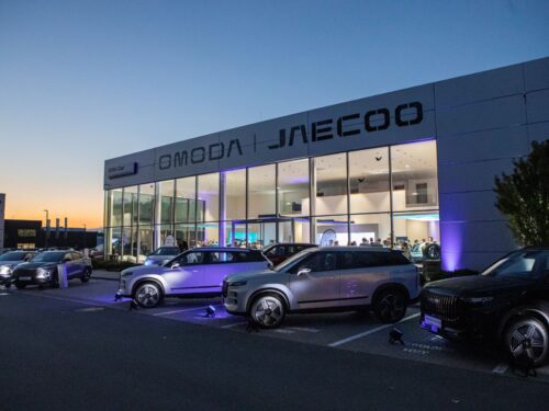 Olfin Car otevřel v Hradci Králové nový showroom značek Omoda a Jaecoo