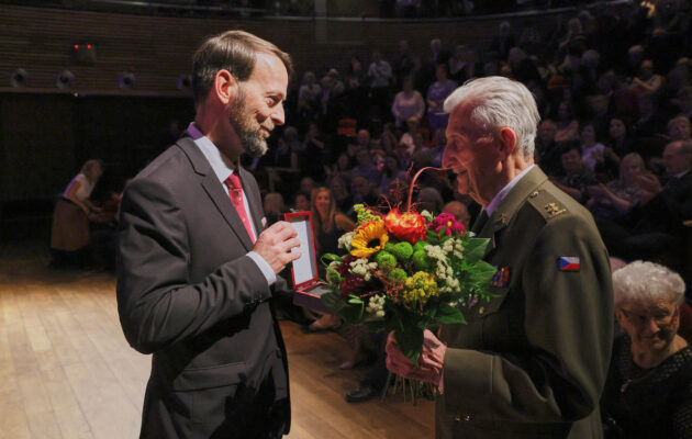 Válečný veterán Josef Svoboda se stal čestným občanem Trutnova