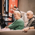 FOTO: Filmy, výstava i dražba. Spektrum naplnil kino Vesmír