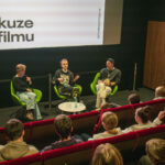 FOTO: Filmy, výstava i dražba. Spektrum naplnil kino Vesmír