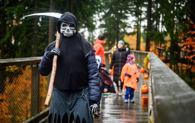 FOTO: Strašidla na Stezce aneb Halloweenské hrátky mezi korunami stromů