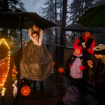 FOTO: Strašidla na Stezce aneb Halloweenské hrátky mezi korunami stromů