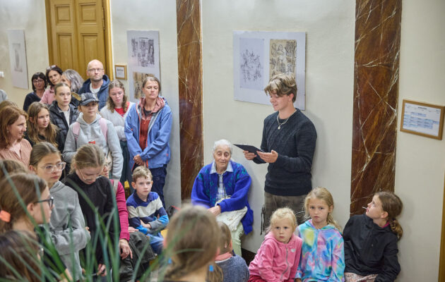 FOTO: Čas se stal inspirací pro žáky výtvarného oboru ZUŠky