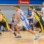 Basketbalisté Trutnova ukončili neporazitelnost Pardubic, Dolejší dal 49 bodů