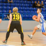 Basketbalisté Trutnova ukončili neporazitelnost Pardubic, Dolejší dal 49 bodů